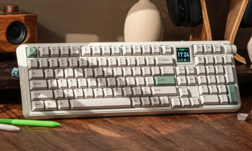 EPOMAKER RT100 PRO Ships With a Screen You Can Rip Out for Extra Keys